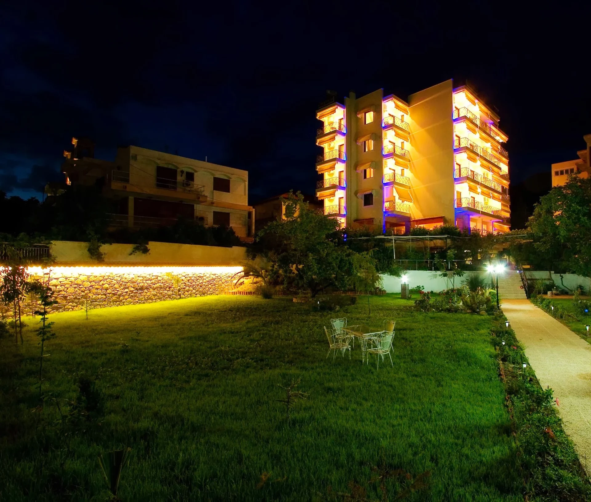 Sagini Hotel