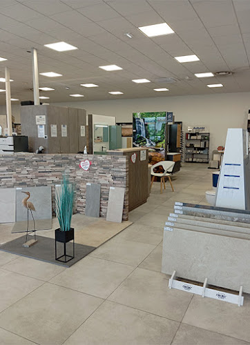 26 Rte de Paris N4, 77340 Pontault-Combault