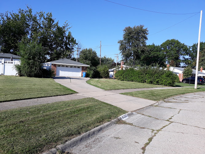 Mr.Mowers lawn & Snow Removal,LLC