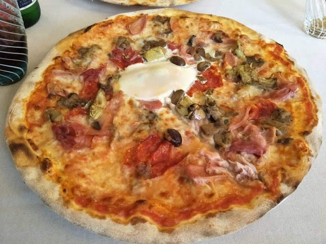 Ristorante Pizzeria Charlot