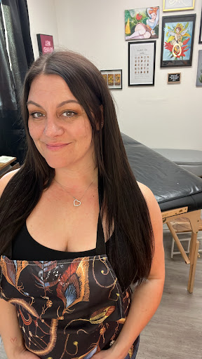 Wax Queen 805 Gallery - United States