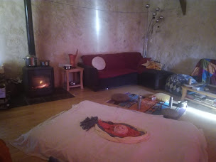 Photo n°3 de Margaux Rambourg - Luminaissances - rituel Rebozo, yoga, danse, soin et accompagnement des femmes à Francs (Professeur de yoga)