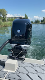 Photo n°17 de STT Yachting à Saint-Tropez (Concessionnaire de bateaux)