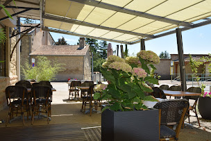 Photo n°24 de Restaurant Chez Théo à Saint-Donat-sur-l'Herbasse (Restaurant méditerranéen)