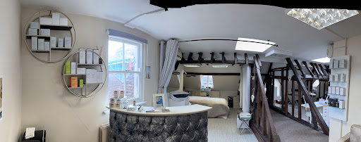 MakeMePreety Aesthetics Beauty Clinic