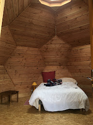 Photo n°18 de Xyloma Constructions Bois : Dôme géodésique, zome, studio de jardin, hébergement insolite ou chalet à Larré (Constructeur d'abris de jardin)