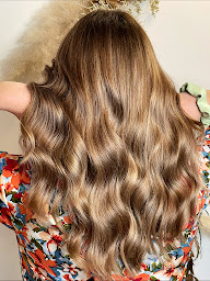 Photo n°1 de Coiffeur Perruquier Le salon by loonis - SAINT-HERBLAIN Tillay à Saint-Herblain (Magasin de perruques)