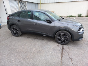 Photo n°8 de Carrosserie de l'étoile à Vaulx-en-Velin (Atelier de carrosserie automobile)