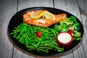 Photo n°64 de Restaurant Pepe Manzo (Exterieur du Qwartz) | Villeneuve-la-Garenne à Villeneuve-la-Garenne (Restaurant)