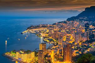 Photo n°10 de Moto Taxi - Chauffeur VTC - French Riviera Cab à Villeneuve-Loubet (Service de transport et d'accompagnement)