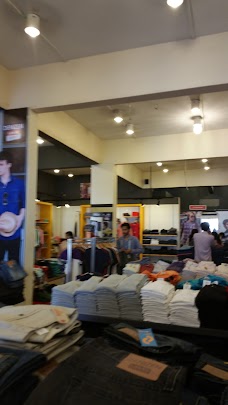 Levi’s Factory Outlet karachi