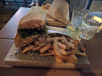Photos of Chow burgers