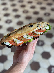 Photo n°45 de Boulangerie Feuillette à Nevers (Salon de thé)