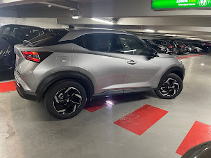 Photo n°3 de Carrefour Location à École-Valentin (Agence de location de fourgonnettes)