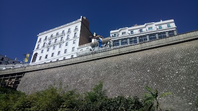 Photos of caf&eacute;teria de courrefour