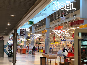 Photo n°18 de Centre Commercial Carrefour Langueux - Saint-Brieuc à Langueux (Magasin de jeux vidéo)