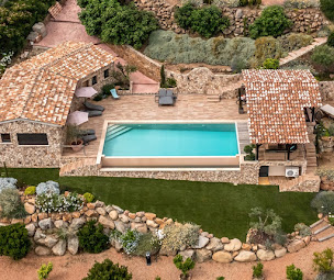 Photo n°16 de Piscines de France - Pisciniste Pierrelatte (26) - construction de piscine à Pierrelatte (Service d'analyse de l'eau)