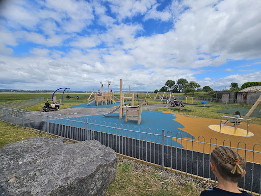 Penclawdd Foreshore Children's Play Area - Thumbnail