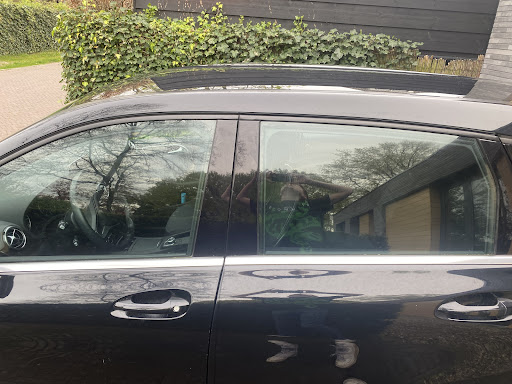 Splash zone detailing