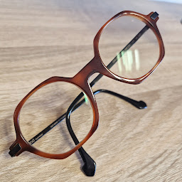 Photo n°22 de LE KIOSQUE A LUNETTES à La Fouillade (Opticien)