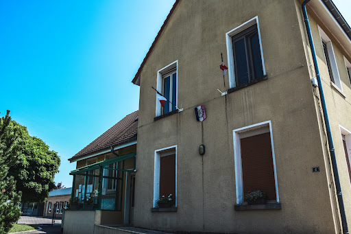 Photo de Mairie de Saint-Loup-Géanges à Saint-Loup-Géanges (71350)