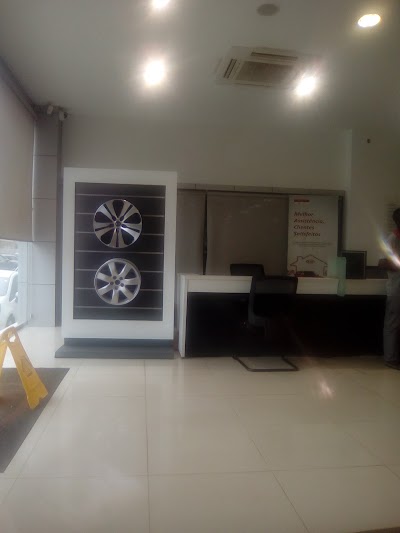 Photos of Center Kia Luanda