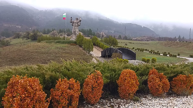 Паметник на Боримечката - Паркинг