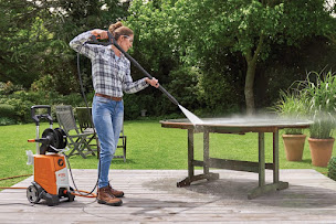 Photo n°4 de Faure Jardinage - Husqvarna - Stihl - Honda - Kubota à Châteauneuf-du-Rhône (Atelier de réparation de tracteurs)