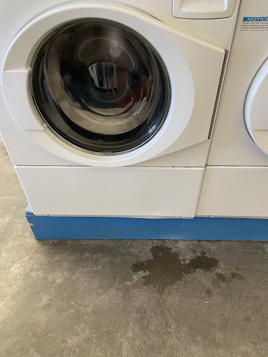 Davis Mountain Laundry - Visual