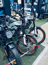 Photo n°62 de MOOV RIDER AUBERVILLIERS - Vente & Atelier de Réparation - Trottinettes & Vélos électriques - LES MOINS CHERS D'IDF SANS RDV à Aubervilliers (Magasin d'articles de sports)