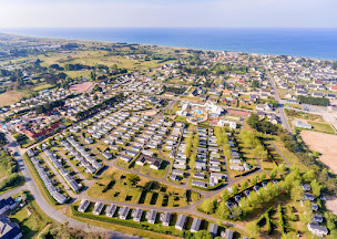 Photo n°4 de Camping Capfun - Vikings à Saint-Jean-de-la-Rivière (Piscine)