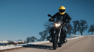 Photo n°25 de 2Roo - Vente en ligne Moto et Scooter à Lescure-d'Albigeois (Magasin de motos)