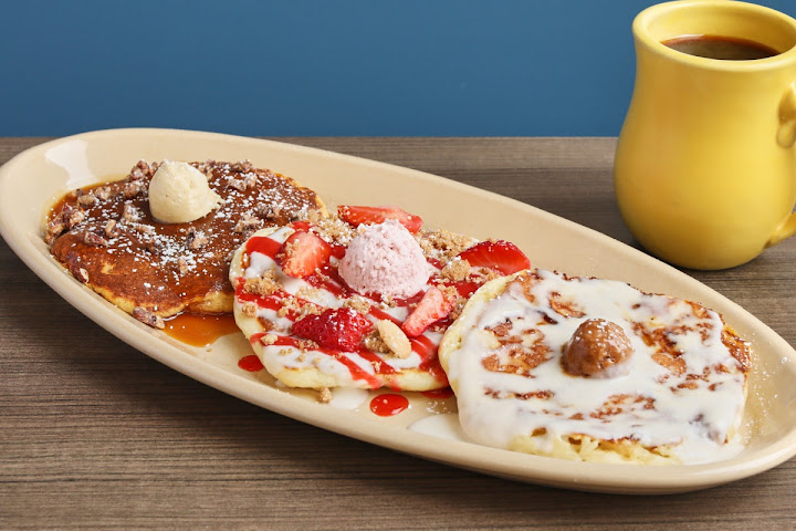 Snooze, an A.M. Eatery by null