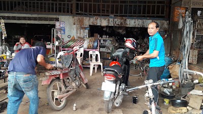 Photos of ផ្សារថ្នល់ទទឹង| Phsar Tnal Totoeurng Market