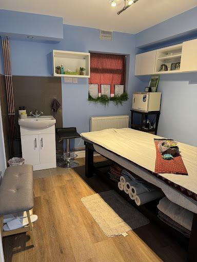 Kung T.T. Thai Oil Massage & Beauty