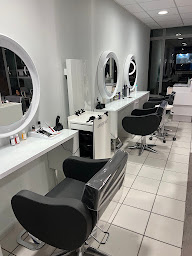 Photo n°6 de Christine Luis Coiffure beauté à Bois-Guillaume (Salon de coiffure)