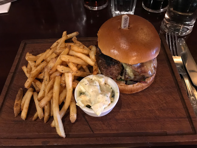 Comments and reviews of The Wheatsheaf Pub