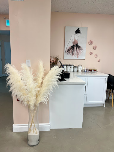 MK Elegance Studio - Visual