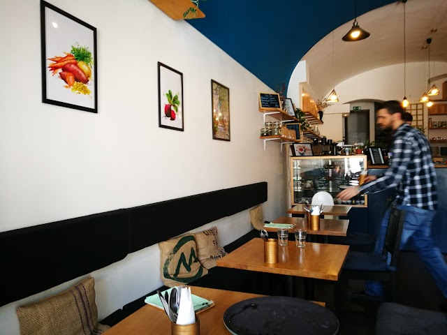 LYR Speciality Coffee and Food