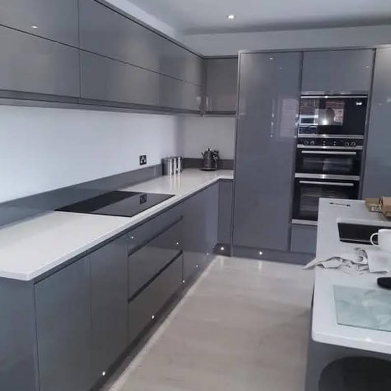 Kitchen cupboards in Harare/Borrowdale 'carpenter'Fitted kitchen