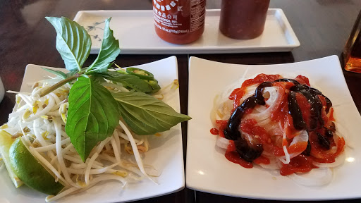 It's Pho U - Visual