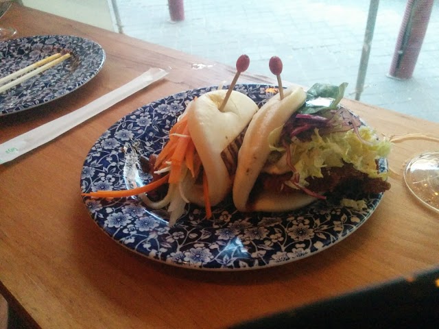 Buns & Bones Guzmán el Bueno