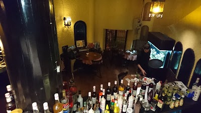 Photos of Bijan Caf&eacute;