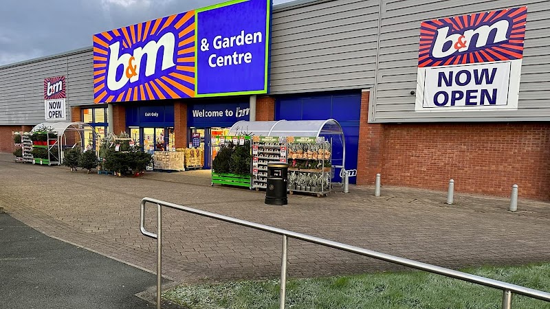 B&M Store with Garden Centre photo 3