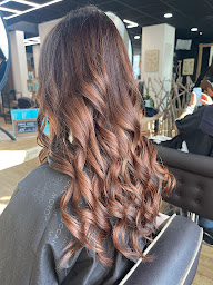 Photo n°39 de Nicolas Gerez Coiffeur Créateur à Aubagne (Salon de coiffure)