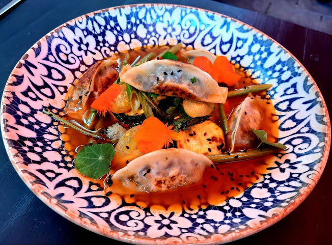 Pigalle Kitchen by null