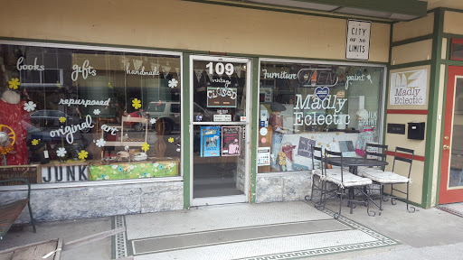 Madly Eclectic - Visual