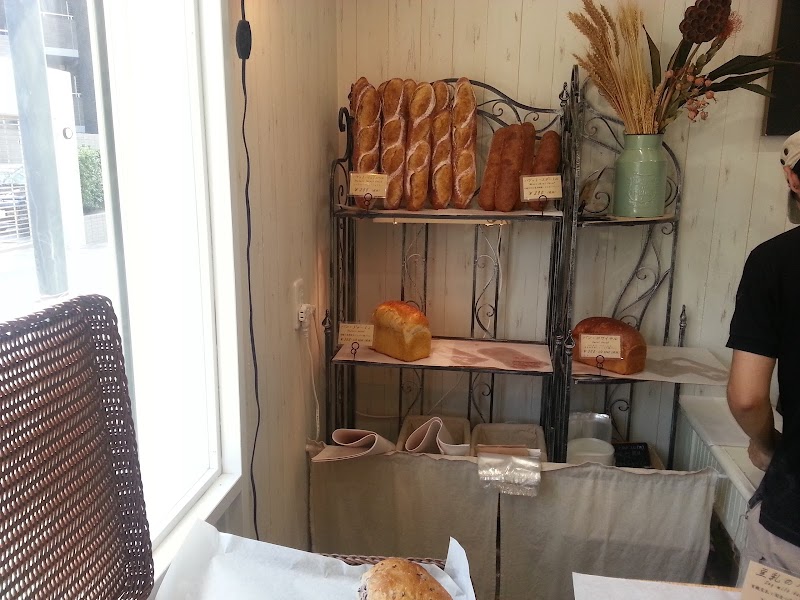 リュミエールドゥベー 神奈川県鎌倉市長谷 ベーカリー パン グルコミ
