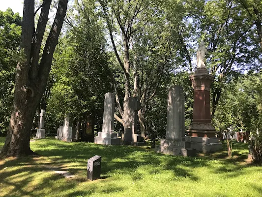 Notre-Dame-de-Belmont Cemetery