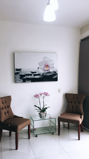 ALbeautyStudio by Alejandra&Lupita